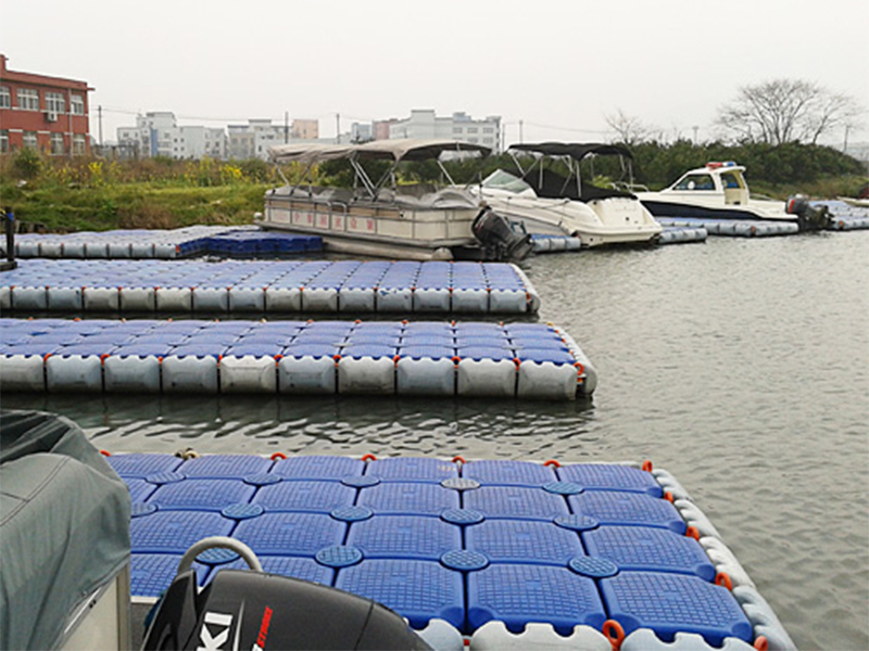 I-Pontoon Tube Float